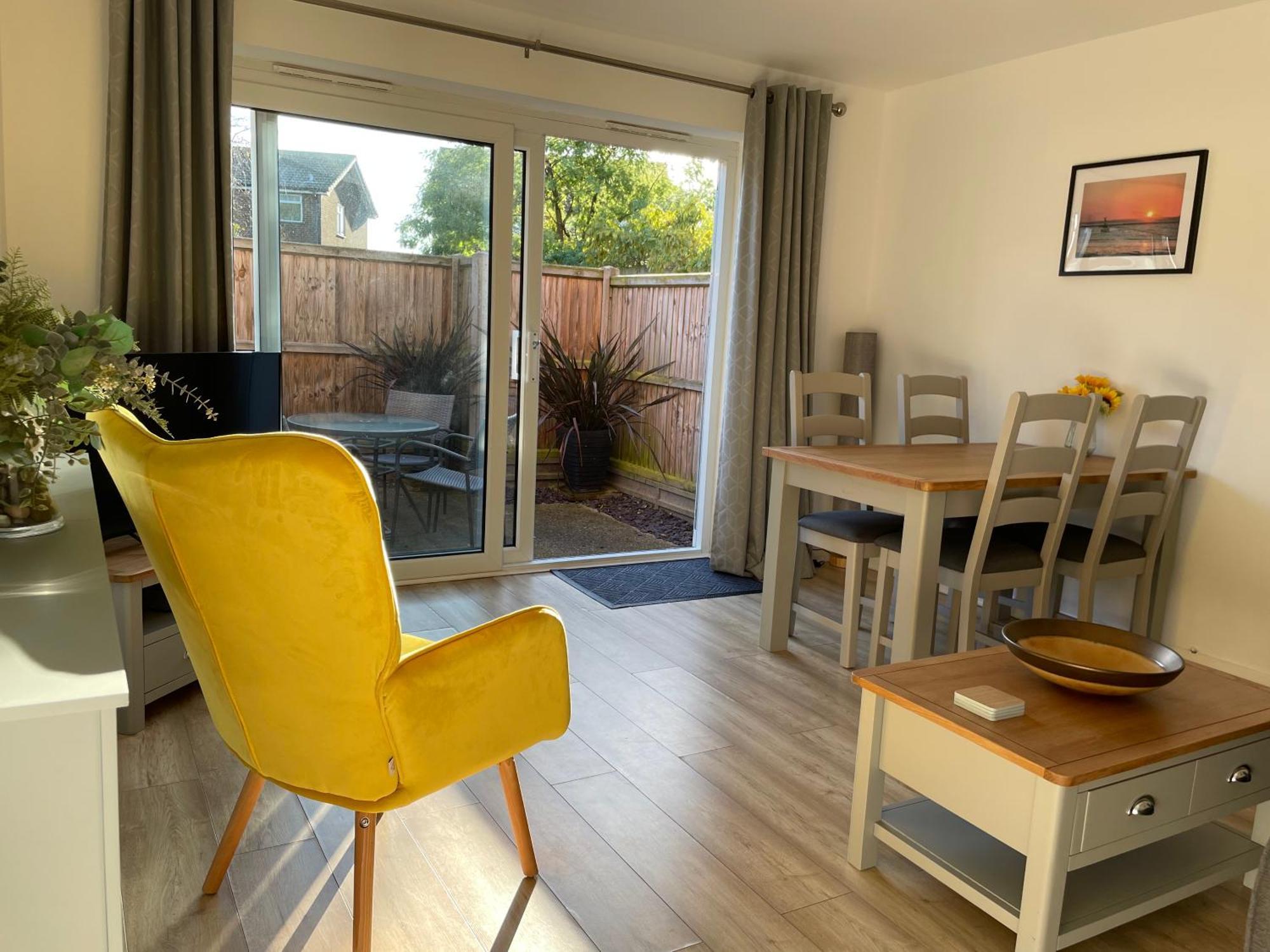 Villa The Seagull, With Driveway And Patio Garden Whitstable Esterno foto